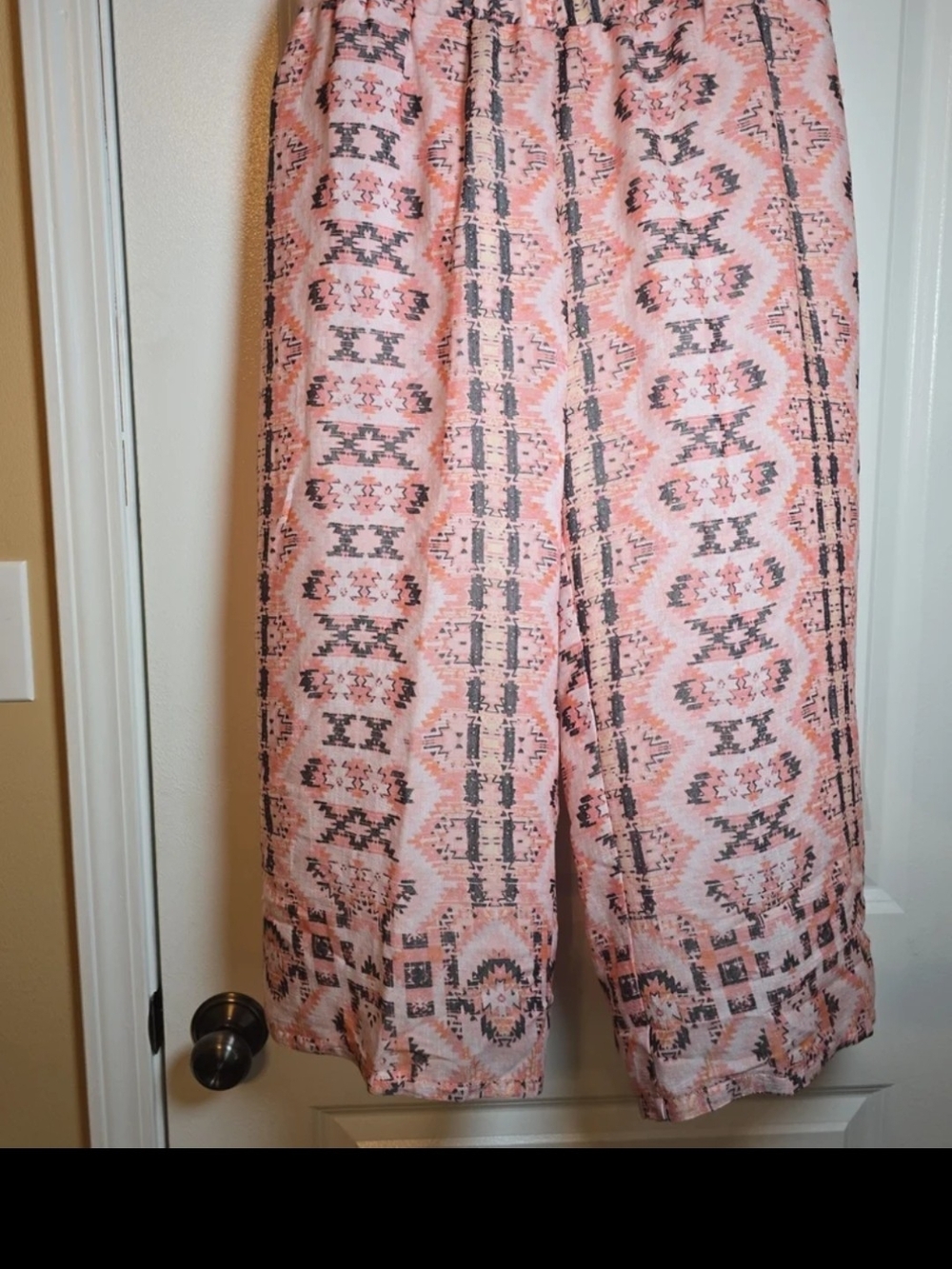 new directions Coral,Pink and Gray Cropped Wide-Leg Pants